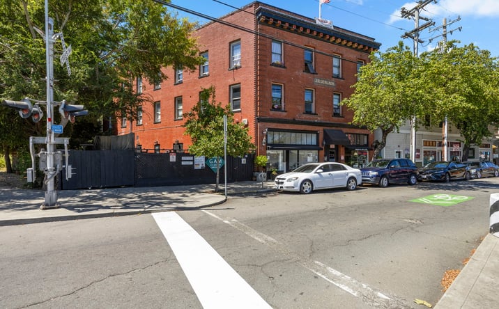 Pictures of Office, Retail, Hospitality property located at 1 W Richmond Ave, Richmond, CA 94801, Richmond, CA 94801 for sales - image #1