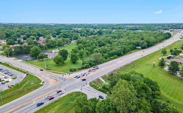 Pictures of Land property located at 321 S W Bypass, Springfield, MO 65802 for sales - image #1