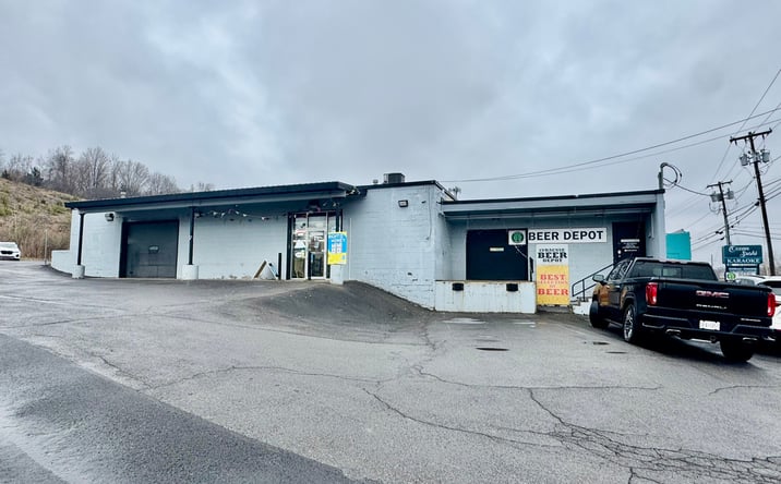 Pictures of Retail property located at 102 Headson Dr, Syracuse, NY 13214 for sales - image #1