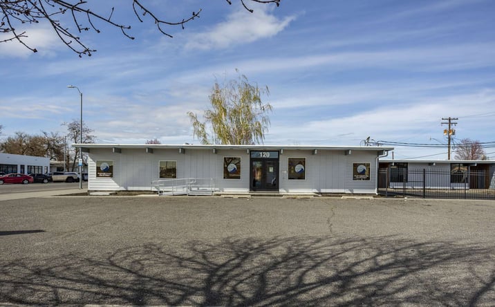 Pictures of Retail, Special Purpose property located at 611 W Columbia St, Pasco, WA 99301 for sales - image #1