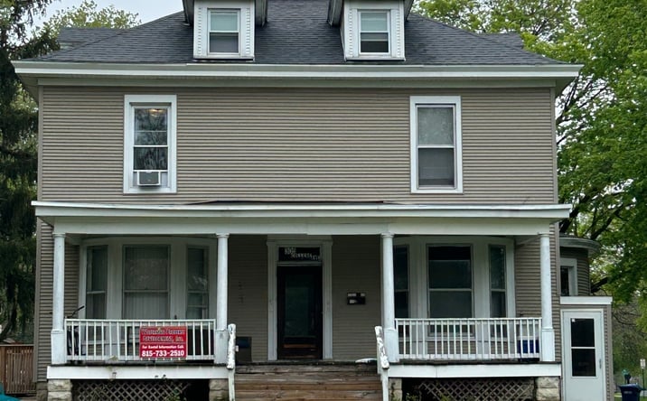 Pictures of Multifamily property located at 305 College Avenue, DeKalb, IL 60115 for sales - image #1