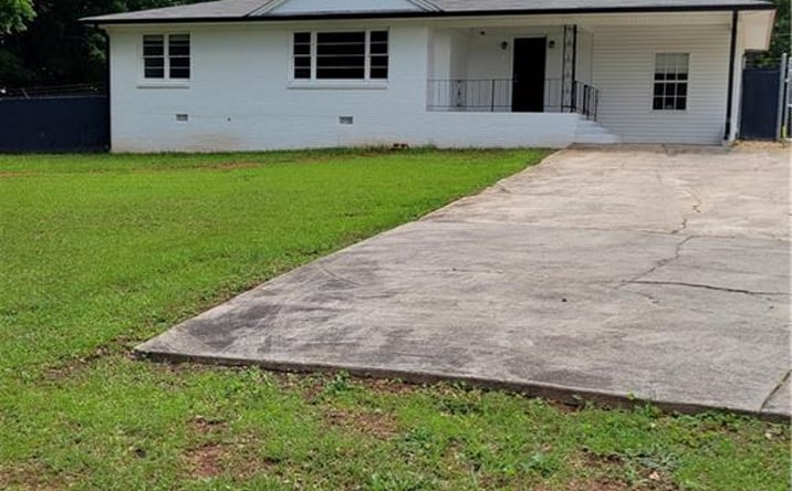 Pictures of Office property located at 3180 Atlanta Highway, Dallas, GA 30132 for sales - image #1