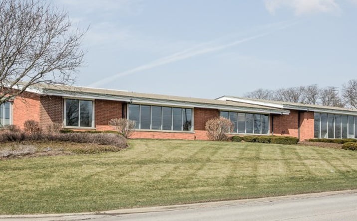 Pictures of Industrial, Office, Retail property located at 150 S Lincolnway, North Aurora, IL 60542 for sales - image #1