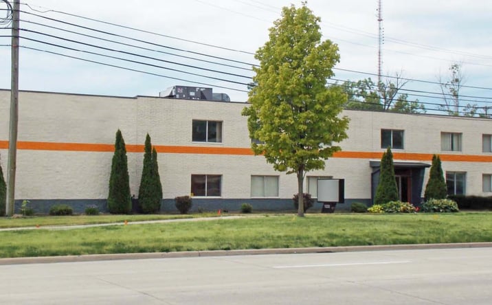 Pictures of Industrial property located at 15255 W Eleven Mile Rd, Oak Park, MI 48237 for sales - image #1