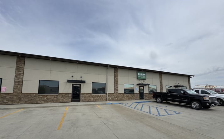 Pictures of Industrial property located at 2908 Morrison Ave, Bismarck, ND 58501 for sales - image #1