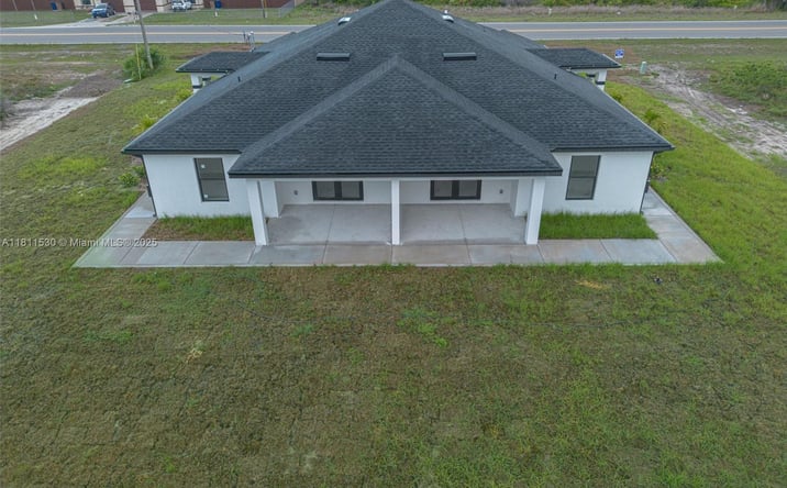 Pictures of Multifamily property located at 842 844 Alabama Rd S, Lehigh Acres, FL 33974 for sales - image #1