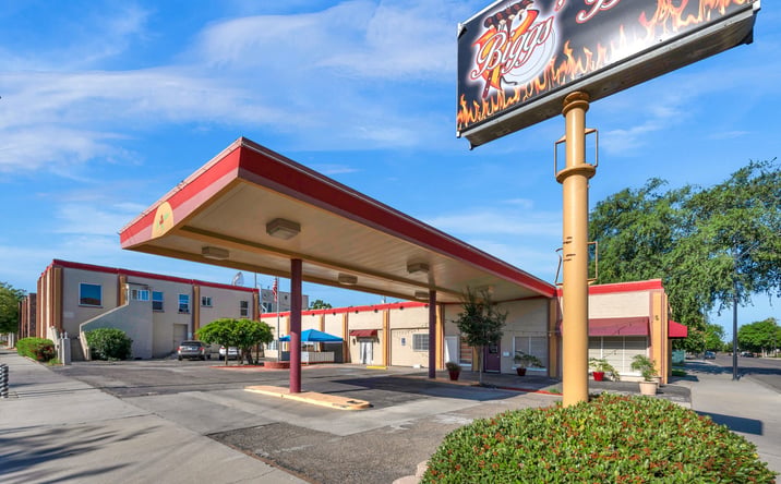 Pictures of Industrial, Office, Retail property located at 405 W D St, Lemoore, CA 93245 for sales - image #1