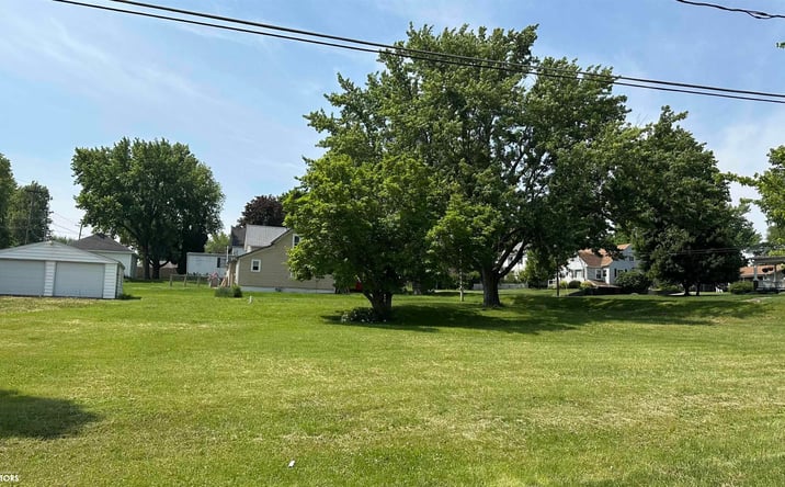 Pictures of Land property located at 406 N Main Street, New Sharon, IA 50207 for sales - image #1