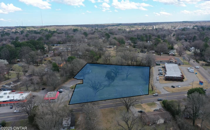Pictures of Land, Multifamily property located at 1405 Hollywood Drive, Jackson, TN 38301 for sales - image #1
