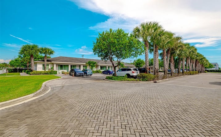 Pictures of Multifamily property located at 20690 NW 27 Avenue, Miami Gardens, FL 33056 for sales - image #1