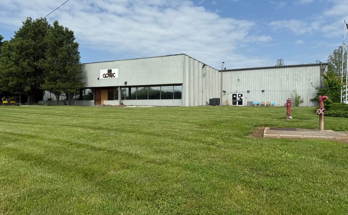Pictures of Industrial property located at 107 Industrial Rd, Williamstown, KY 41097 for sales - image #1