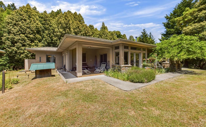 Pictures of Retail property located at 5500 Goodman Ranch Rd, Whitethorn, CA 95589 for sales - image #1