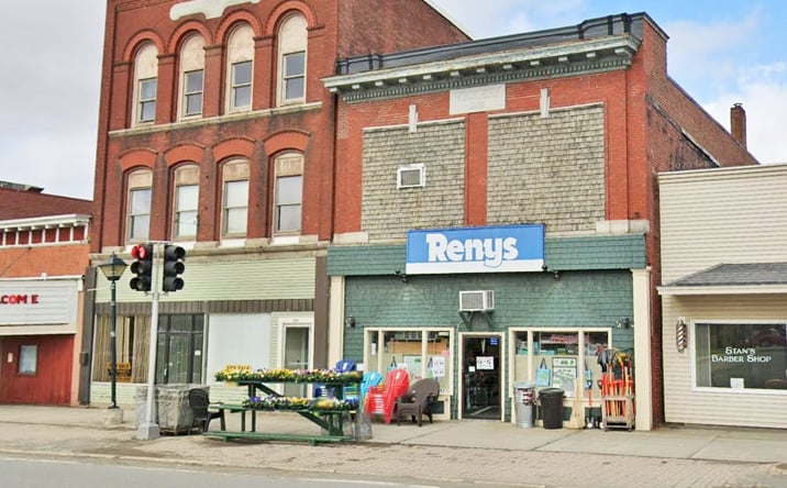 Pictures of Retail property located at 131 Main St, Pittsfield, ME 04967 for sales - image #1