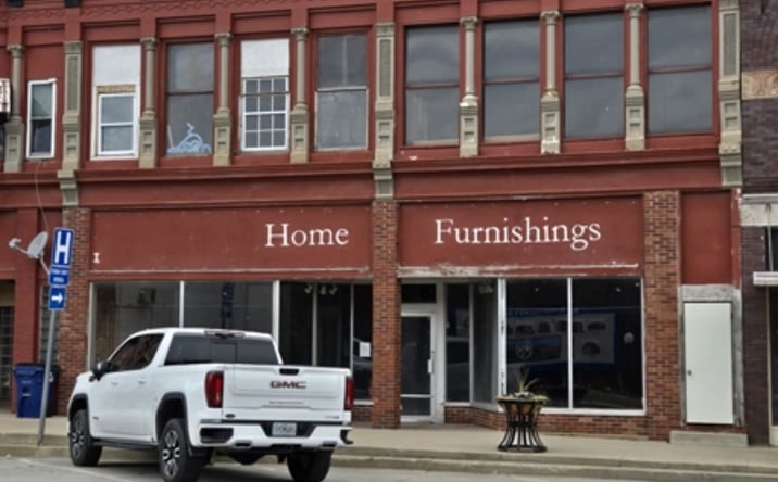 Pictures of Retail, Land property located at 1706 Main St, Unionville, MO 63565 for sales - image #1