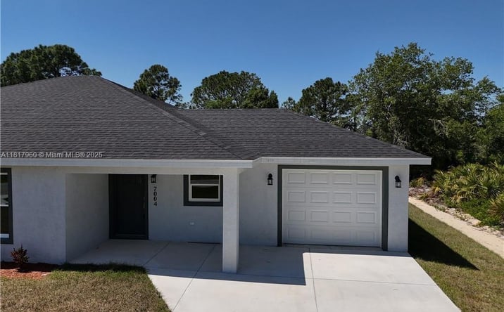 Pictures of Multifamily property located at 7006 San Bruno Dr, Sebring, FL 33872 for sales - image #1