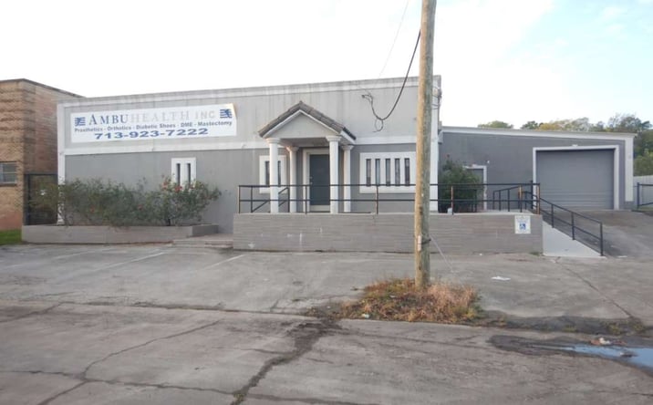 Pictures of Office, Industrial, Mixed Use, Self Storage, Special Purpose property located at 6530 Supply Row, Houston, TX 77011 for sales - image #1
