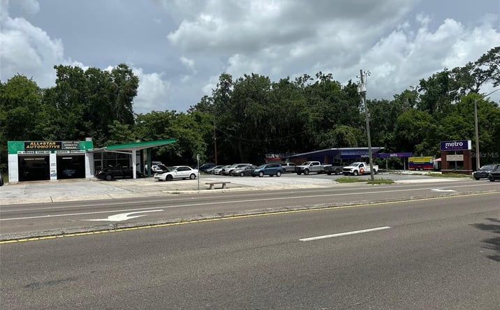 Pictures of Land property located at 706/720 NW 13th Street, Gainesville, FL 32601 for sales - image #1