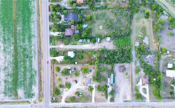 Pictures of Land property located at 11052 Mile 2 W, Mercedes, TX 78570 for sales - image #1