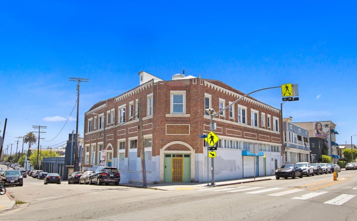 Pictures of Mixed Use, Multifamily, Office, Retail property located at 110 Mildred Ave, Los Angeles, CA 90291 for sales - image #1