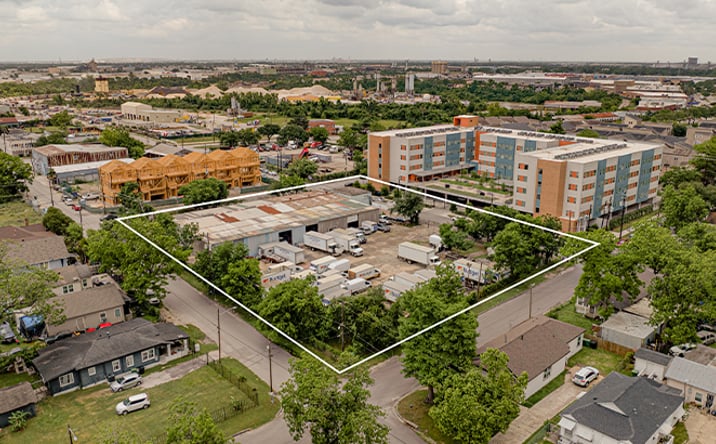 Pictures of Land, Mixed Use, Multifamily, Retail property located at 323 N Edgewood St, Houston, TX 77011 for sales - image #1