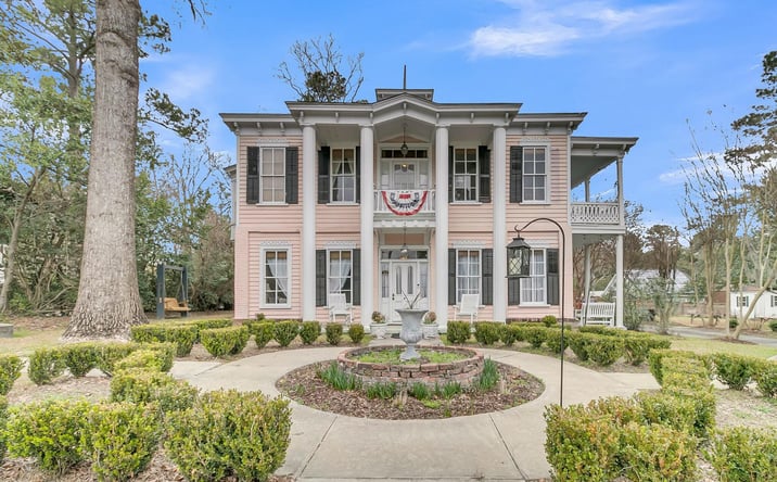 Pictures of Mixed Use, Office, Retail property located at 301 E E Richardson Avenue Avenue, Summerville, SC 29483 for sales - image #1