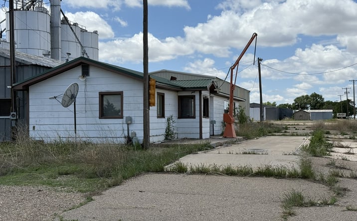 Pictures of Industrial property located at 743 US 70, Plainview, TX 79072 for sales - image #1