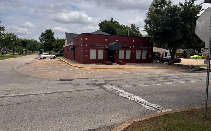 Pictures of Office property located at 1920 N Drexel Blvd, Oklahoma City, OK 73107 for sales - image #1