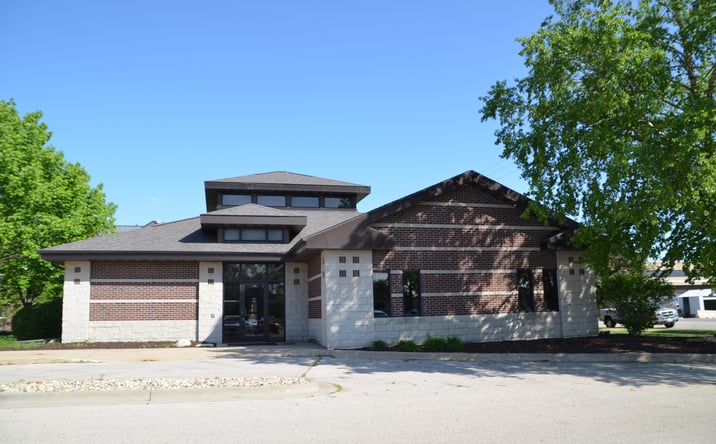 Pictures of Office property located at 515 7th Ave SE, Cedar Rapids, IA 52401 for sales - image #1