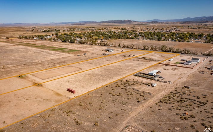 Pictures of Land property located at 4975 N Lund Hwy, Cedar City, UT 84721 for sales - image #1