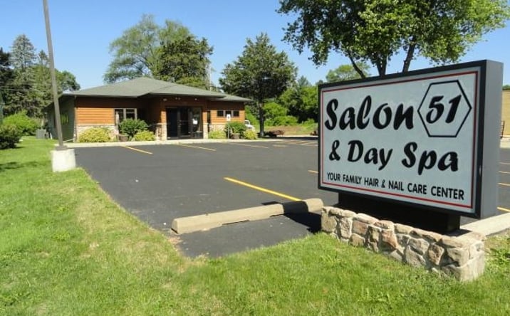 Pictures of Retail, Office, Special Purpose property located at 2626 New Pinery, Portage, WI 53901 for sales - image #1
