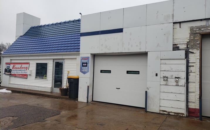 Pictures of Retail property located at 620 Broadway, Baraboo, WI 53913 for sales - image #1