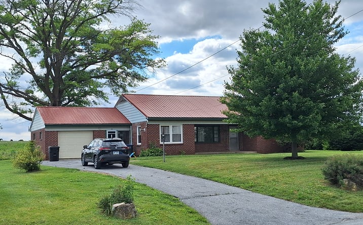 Pictures of Land property located at 12 South Kinzer Road, Kinzers, PA 17535 for sales - image #1