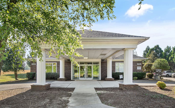 Pictures of Office property located at 303 Tilghman Drive, Dunn, NC 28334 for sales - image #1