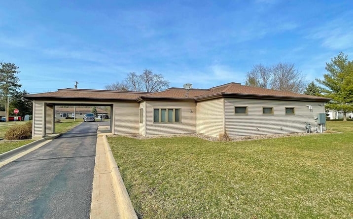 Pictures of Retail, Office property located at 102 GILLETTE, Pardeeville, WI 53954 for sales - image #1