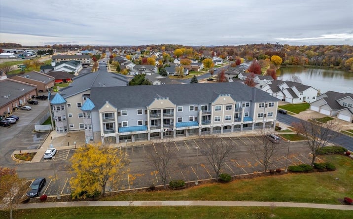 Pictures of Retail, Office property located at 2320 Jackson Ste4, Stoughton, WI 53589 for sales - image #1