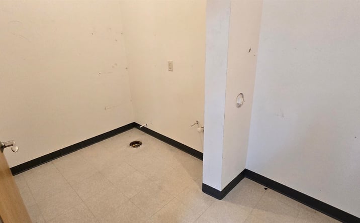 Pictures of Retail property located at 965 N page, Stoughton, WI 53589 for sales - image #1