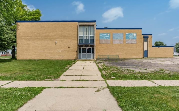 Pictures of Special Purpose property located at 1033 Woodward, Beloit, WI 53511 for sales - image #1