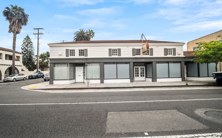 Pictures of Retail property located at 1736 E 7th St, Long Beach, CA 90813 for sales - image #1