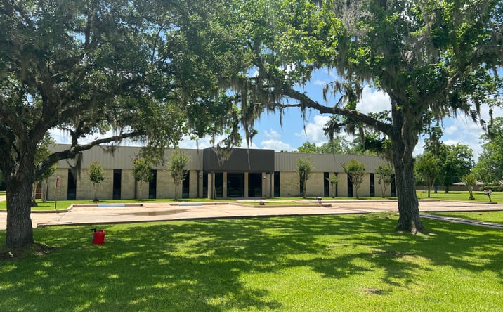 Pictures of Mixed Use, Office, Special Purpose property located at 1008 E Ashley Wilson Rd., Sweeny, TX 77480 for sales - image #1