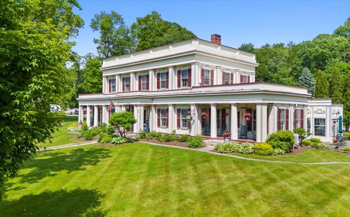Pictures of Hospitality property located at 3888 and 3904 Vermont Rte 7a, Arlington, VT 05250 for sales - image #1