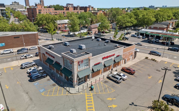 Pictures of Retail property located at 73-15 Kissena Blvd, Queens, NY 11367 for sales - image #1