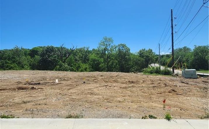 Pictures of Land, Multifamily property located at 952 E 120th Street, Olathe, KS 66061 for sales - image #1