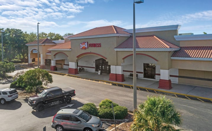 Pictures of Retail property located at 1560 E Silver Star Rd, Ocoee, FL 34761 for sales - image #1