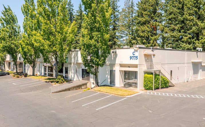 Pictures of Industrial property located at 9775 SW Commerce Cir, Wilsonville, OR 97070 for sales - image #1
