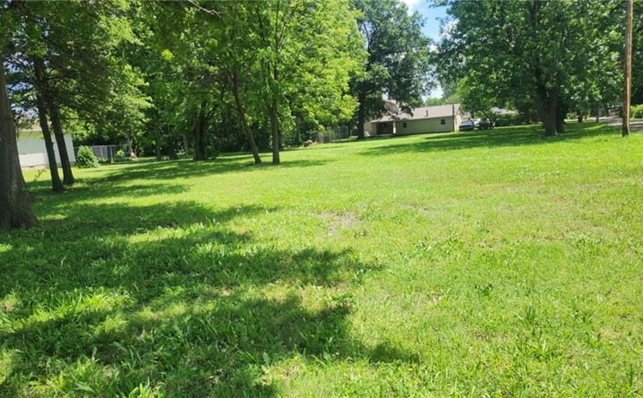 Pictures of Land property located at 0 N Rouse Street, Pittsburg, KS 66762 for sales - image #1