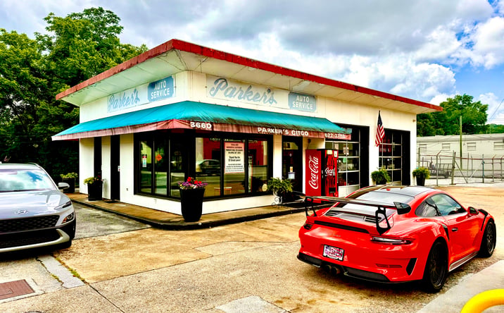 Pictures of Retail property located at 3660 Brainerd Rd, Chattanooga, TN 37411 for sales - image #1