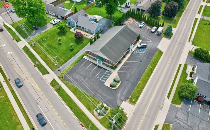 Pictures of Retail, Office, Mixed Use property located at 366 Portland Way N, Galion, OH 44833 for sales - image #1
