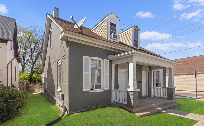 Pictures of Multifamily property located at 29 N 14th St, Belleville, IL 62220 for sales - image #1