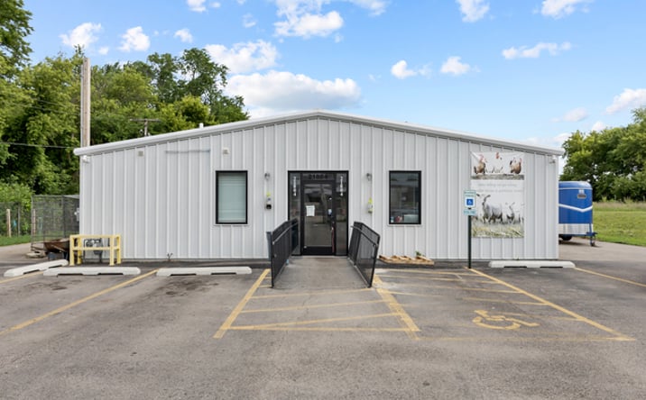 Pictures of Industrial property located at 21804 W Grant Hwy, Marengo, IL 60152-2943 for sales - image #1