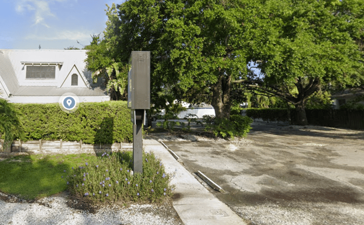 image of property at 205 S MACDILL AVE Tampa FL 33609-3130